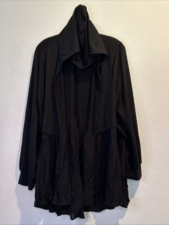 torrid Sweaters - Torrid Waist Hooded Open Cardigan Light weight Black Size 3 RAYON